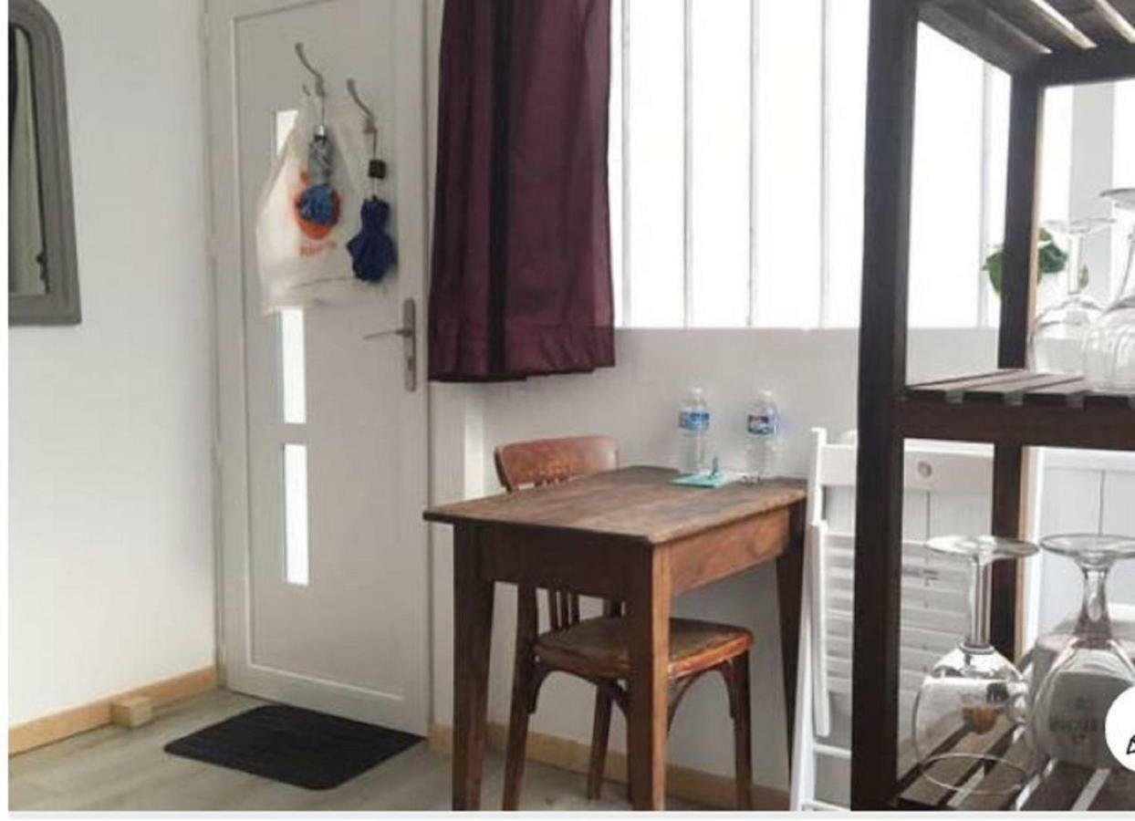 Maisonnette Studio Sur Cour Париж Экстерьер фото